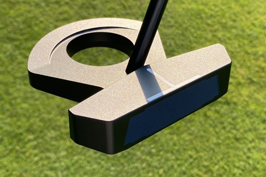 The L.A.B. Golf DF3 putter is centre shafted with the CG under the shaft axis